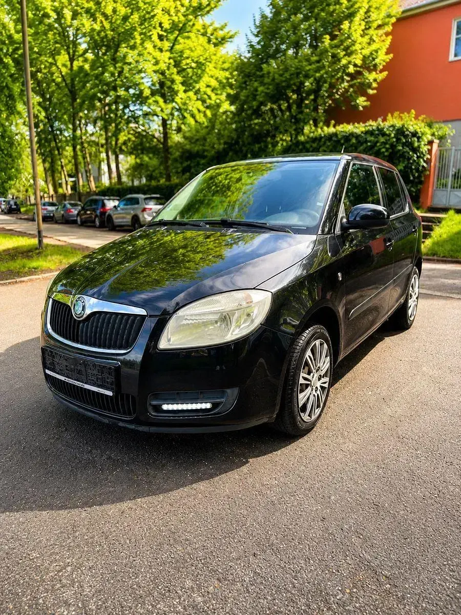 Gebraucht Skoda Fabia Ambiente 69 PS (50 kW) 2006 Schwarz Limousine