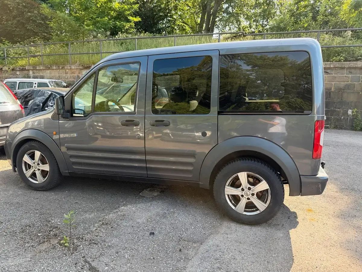 Gebraucht Ford Tourneo Connect 90 PS (66 kW) 2008 Blau Van / Kleinbus