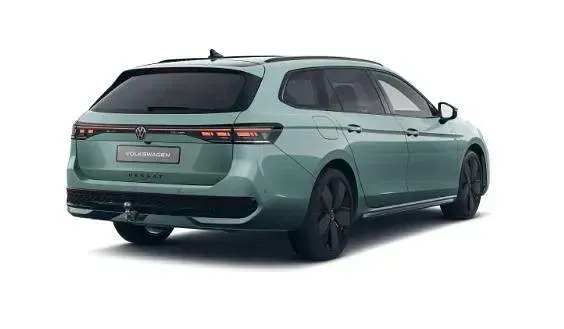 Gebraucht VW Passat R-line 177 PS (130 kW) 2025 Maripositgrün Kombi