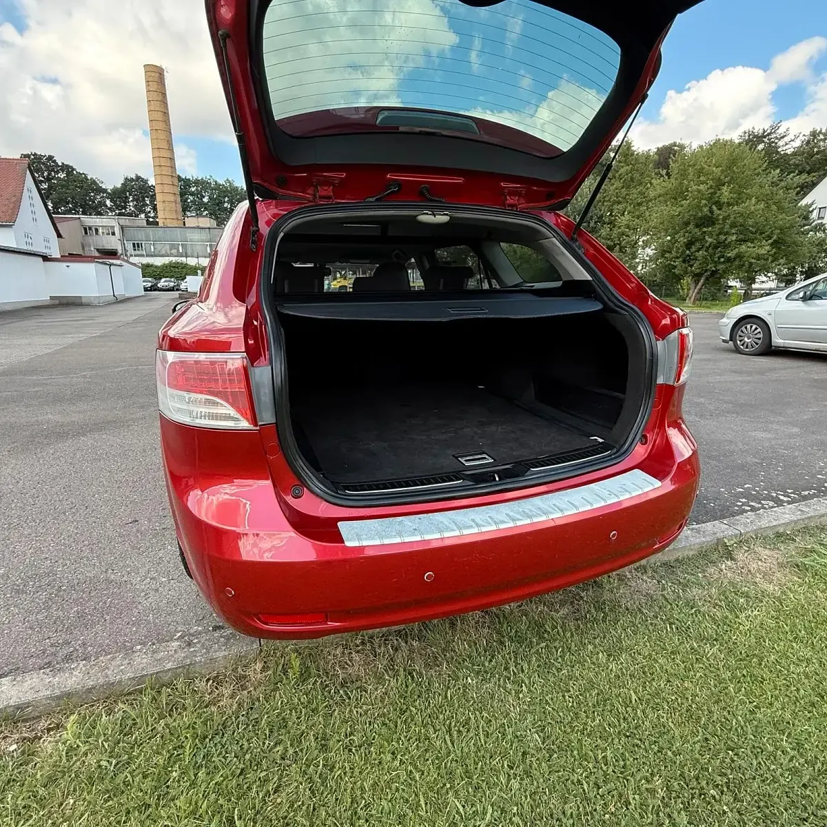 Gebraucht Toyota Avensis T2 147 PS (108 kW) 2009 Rot Kombi