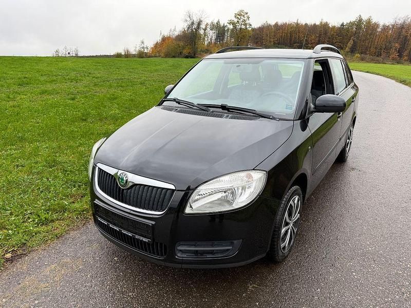 Schwarz Gebraucht 2008 Skoda Fabia Ambiente Kleinwagen | 4.490 € (Teuer) - Bild 1/4