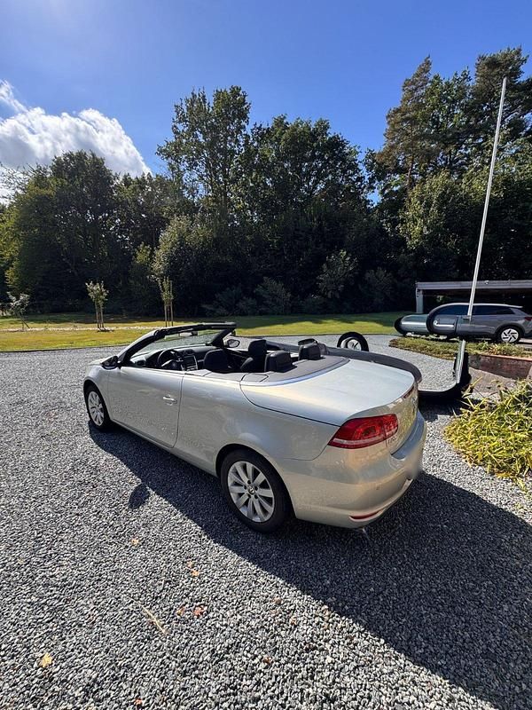 Gebraucht VW Eos 122 PS (89 kW) 2013 Silber Cabrio