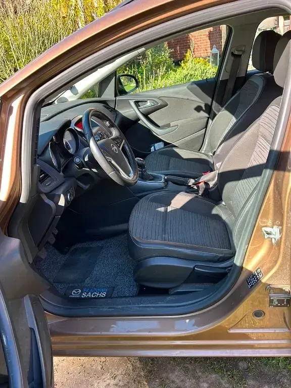 Gebraucht Opel Astra Style 120 PS (88 kW) 2016 Braun Limousine