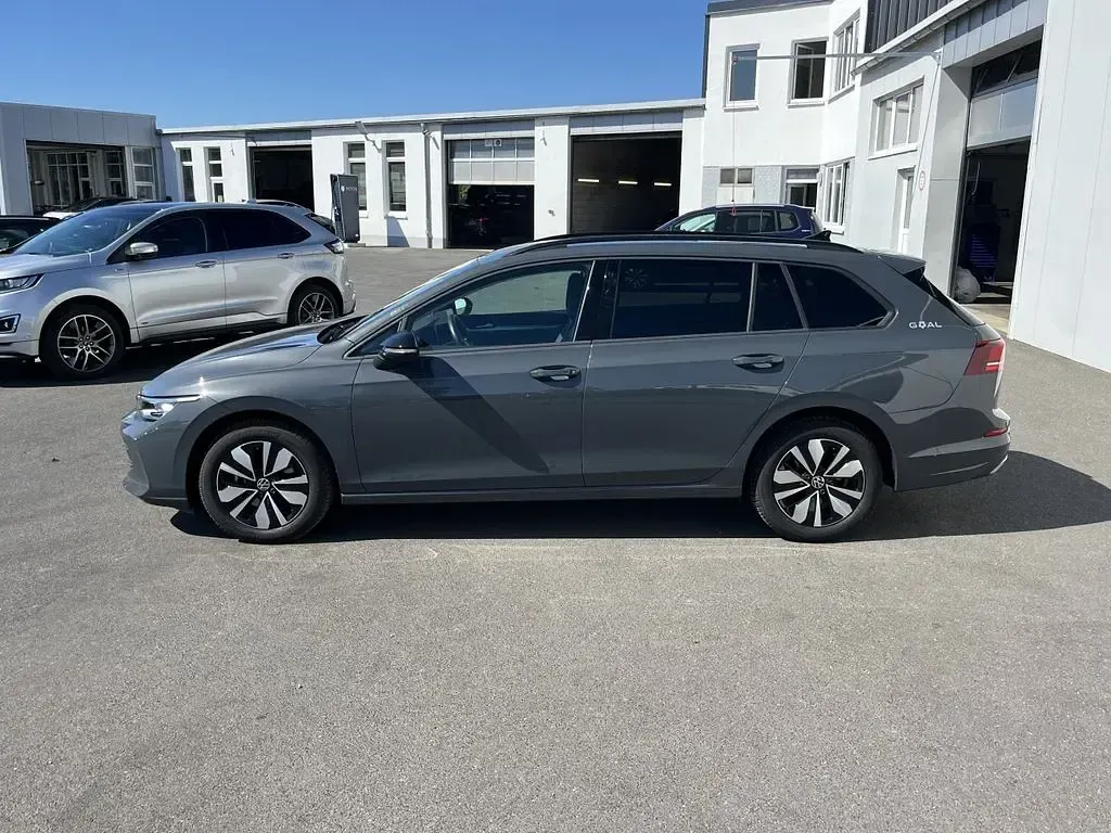 Gebraucht VW Golf VIII Goal 150 PS (110 kW) 2025 Delfingrau Kombi