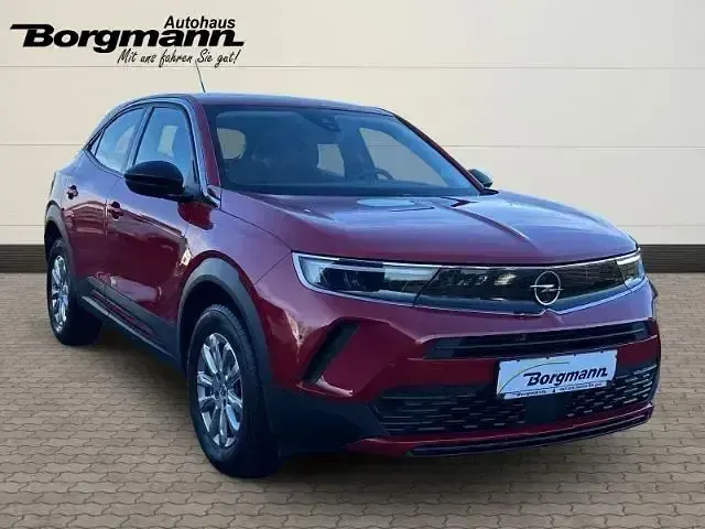 Używany Opel Mokka Edition 101 KM (74 kW) 2022 Czerwony SUV