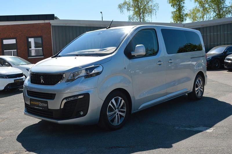 Grau Gebraucht 2019 Peugeot Traveller Van / Kleinbus | 30.900 € (Guter Preis) - Bild 1/4