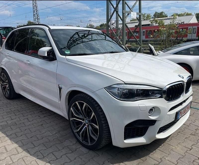 Weiß Gebraucht 2017 BMW X5 M Performance SUV | 38.900 € - Bild 1/4