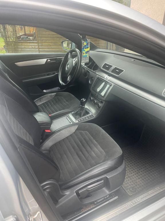 Gebraucht VW Passat Highline 170 PS (125 kW) 2013 Silber Kombi
