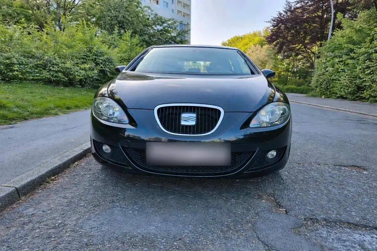 Usado Seat Leon 140 HP (102 kW) 2006 Preto Citadino