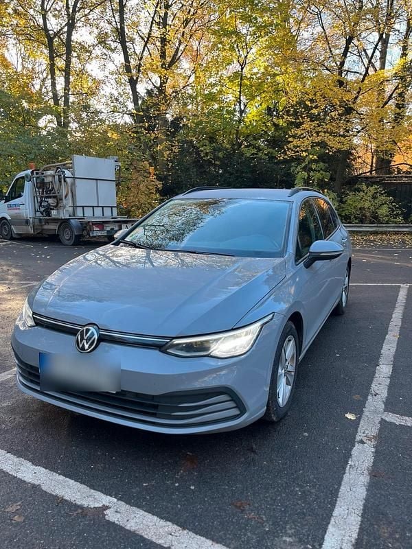 Grau Gebraucht 2021 VW Golf VIII Kombi | 13.990 € (Superpreis) - Bild 1/4