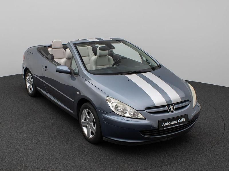Gebraucht Peugeot 307 CC Tendance 136 PS (100 kW) 2004 Blau Cabrio