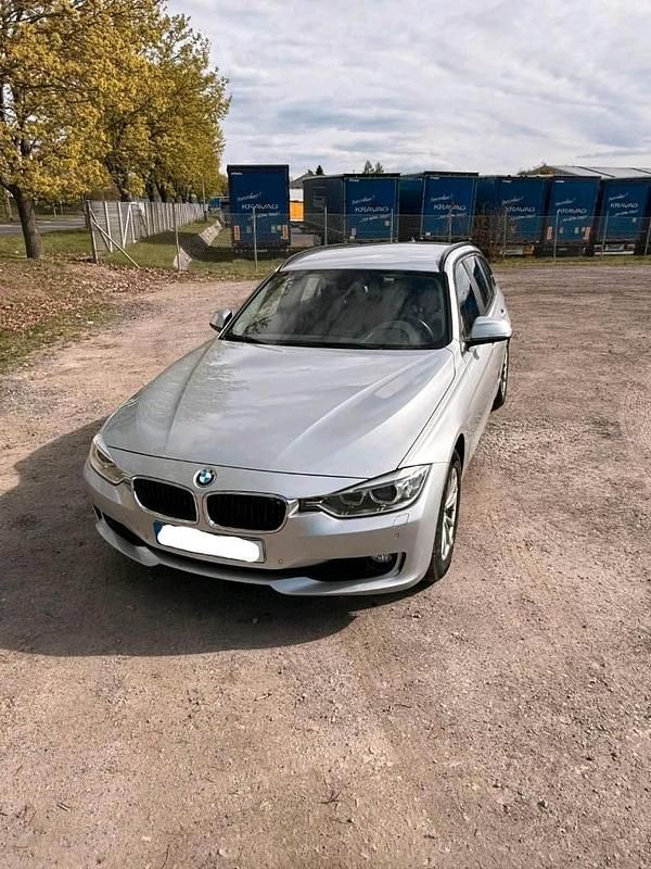 Gebraucht BMW 320 Efficient Dynamics 184 PS (135 kW) 2015 Silber Kombi