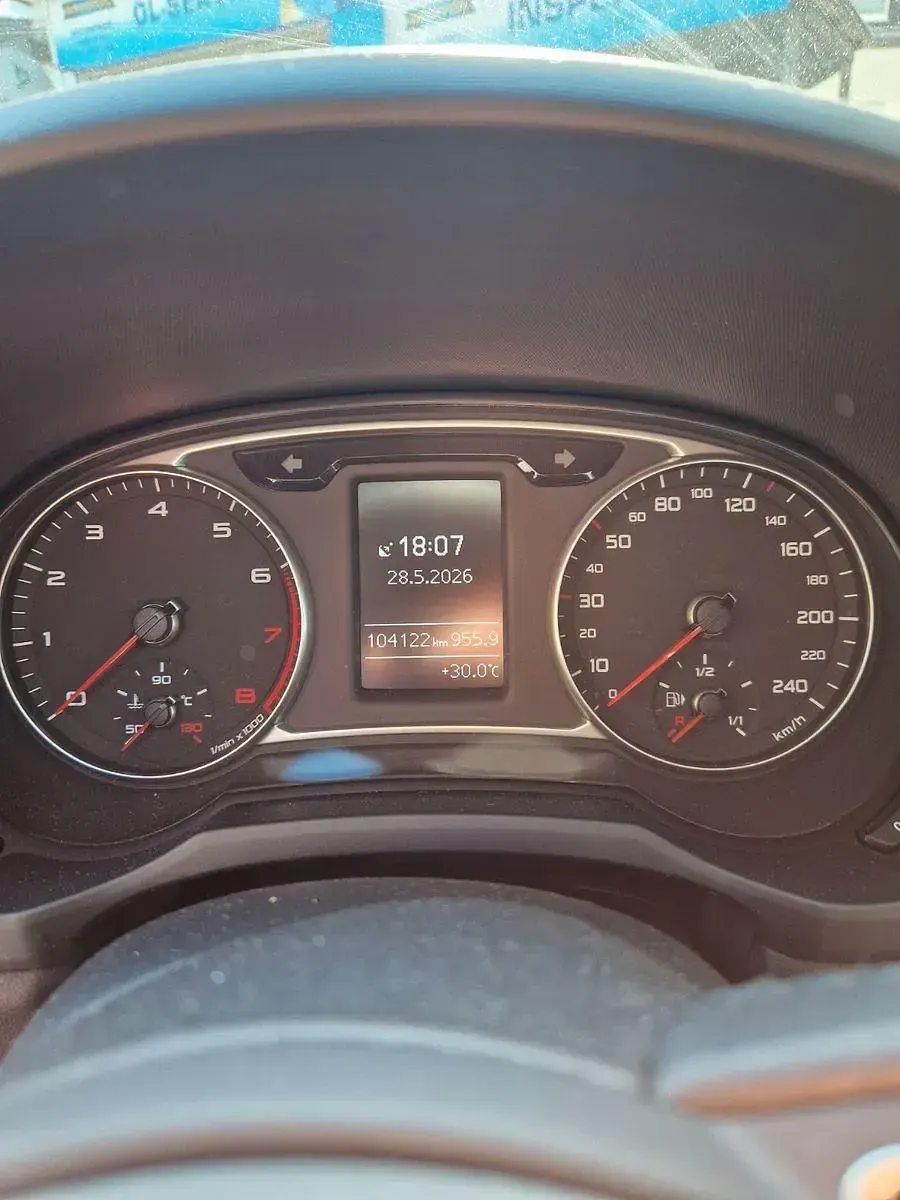 Gebraucht Audi A1 Sportback Sport 95 PS (69 kW) 2019 Rot Kleinwagen