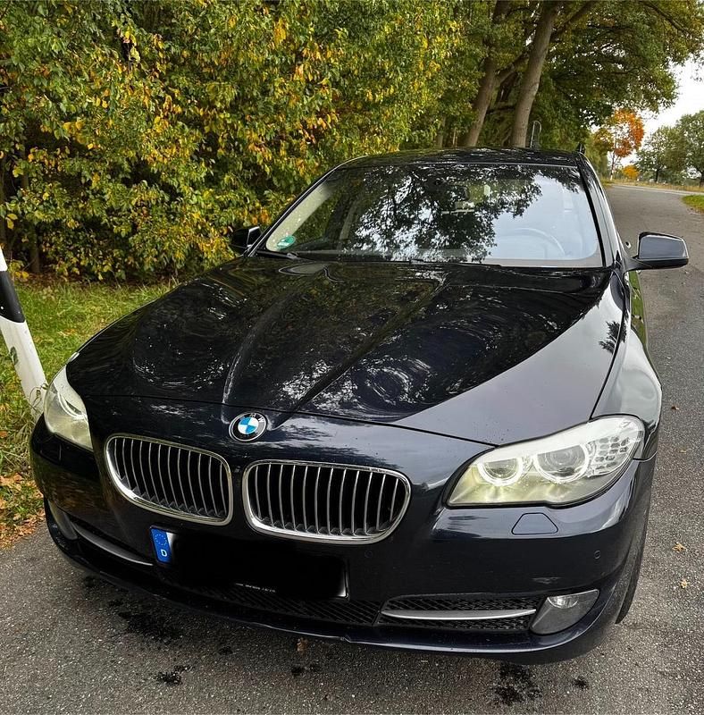 Gebraucht 2011 BMW 530 Kombi | 6.799 € (Superpreis) - Bild 1/4