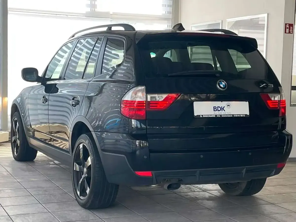 Gebraucht BMW X3 Comfort Edition 143 PS (105 kW) 2010 Schwarz SUV