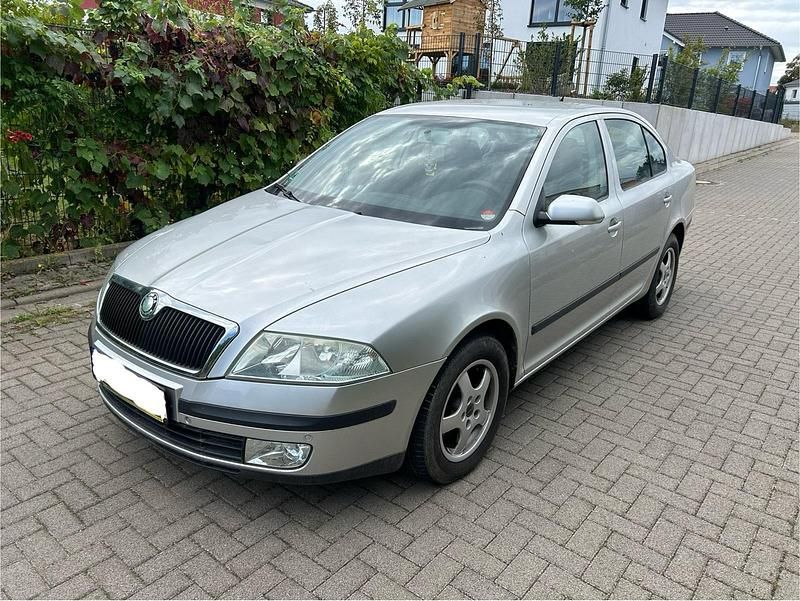 Silber Gebraucht 2005 Skoda Octavia Limousine | 1.750 € (Guter Preis) - Bild 1/4