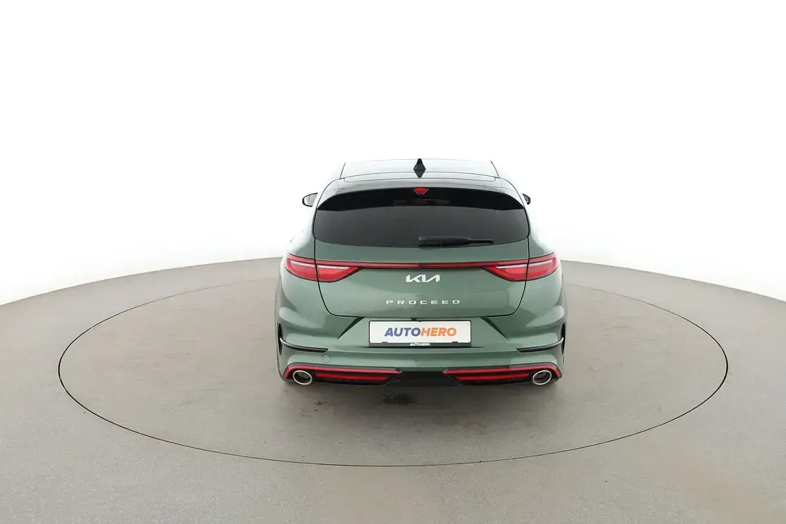 Gebraucht Kia ProCeed GT 204 PS (150 kW) 2023 Grün Kombi