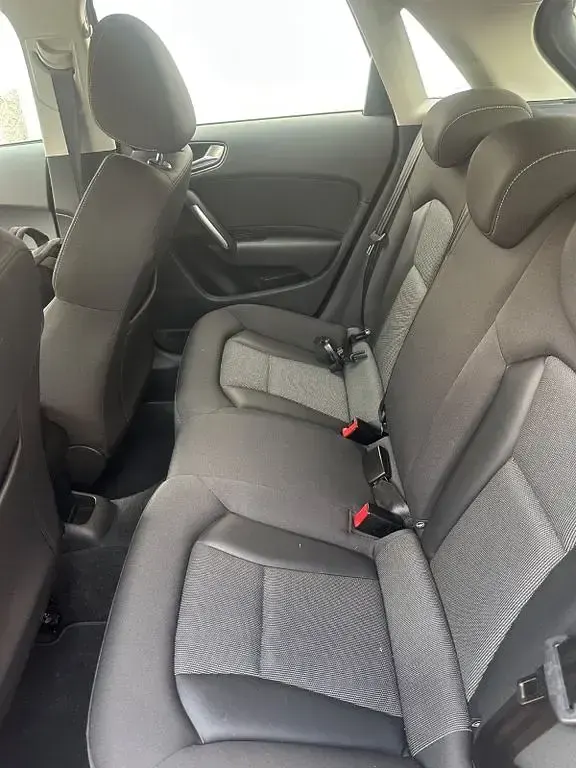 Gebraucht Audi A1 Sportback Ambition 122 PS (89 kW) 2014 Grau Kleinwagen