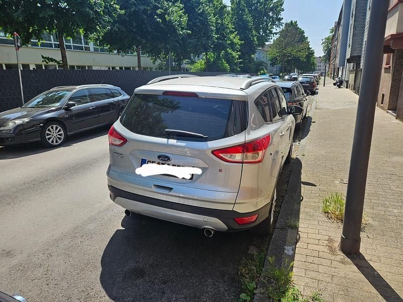 Grau Gebraucht 2014 Ford Kuga SUV | 6.000 € (Superpreis) - Bild 1/4