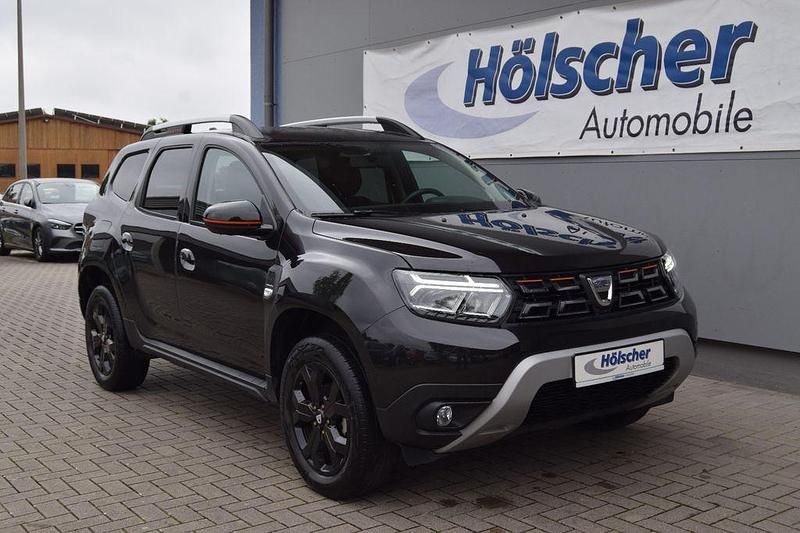 Schwarz Gebraucht 2022 Dacia Duster SUV | 19.750 € (Fairer Preis) - Bild 1/4