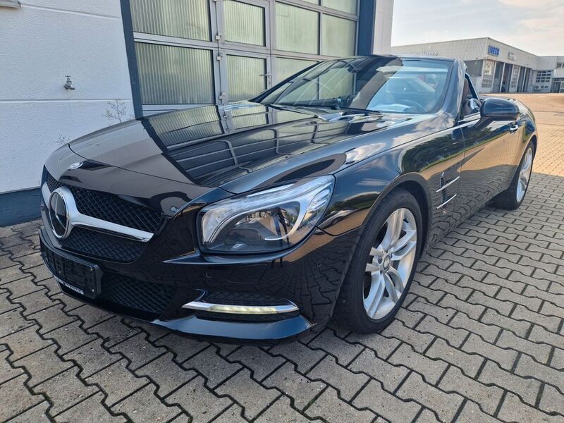 Obsidianschwarz metalliclack (metallic) Gebraucht 2012 Mercedes SL350 Cabrio | 36.680 € (Fairer Preis) - Bild 1/4