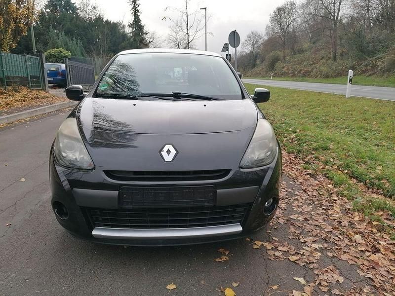 Schwarz Gebraucht 2009 Renault Clio II Limousine | 2.500 € (Fairer Preis) - Bild 1/4