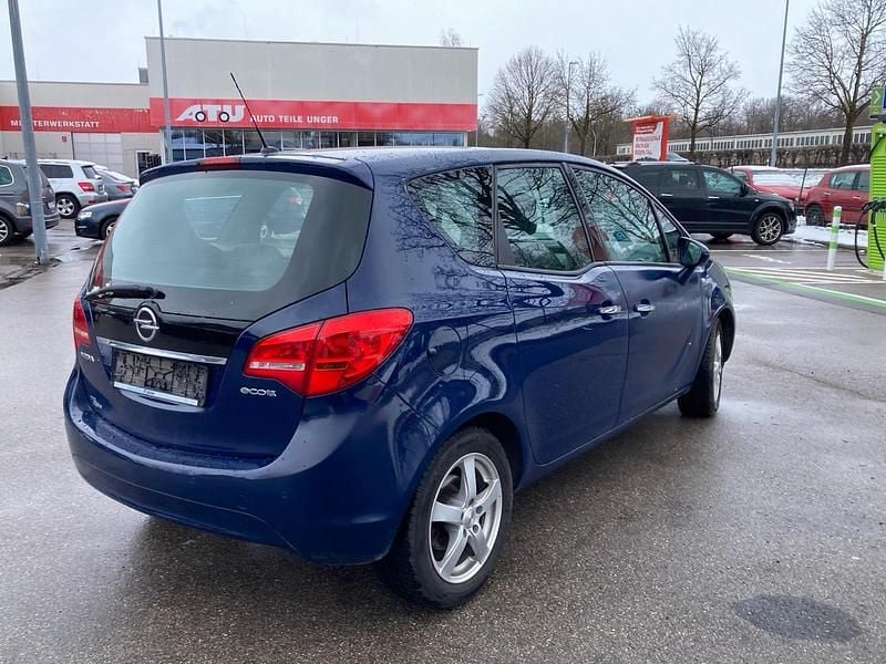 Używany Opel Meriva 101 KM (74 kW) 2012 Niebieski Minivan