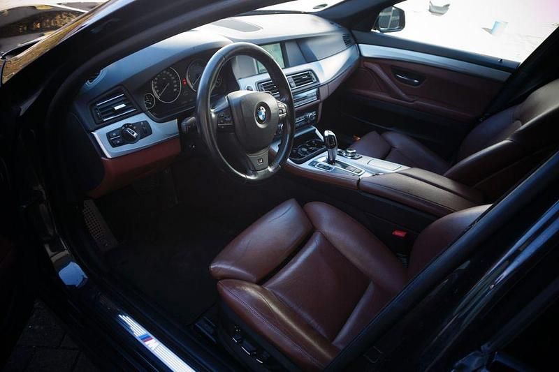 Gebraucht BMW 525 Shadowline 204 PS (150 kW) 2010 Grau Kombi