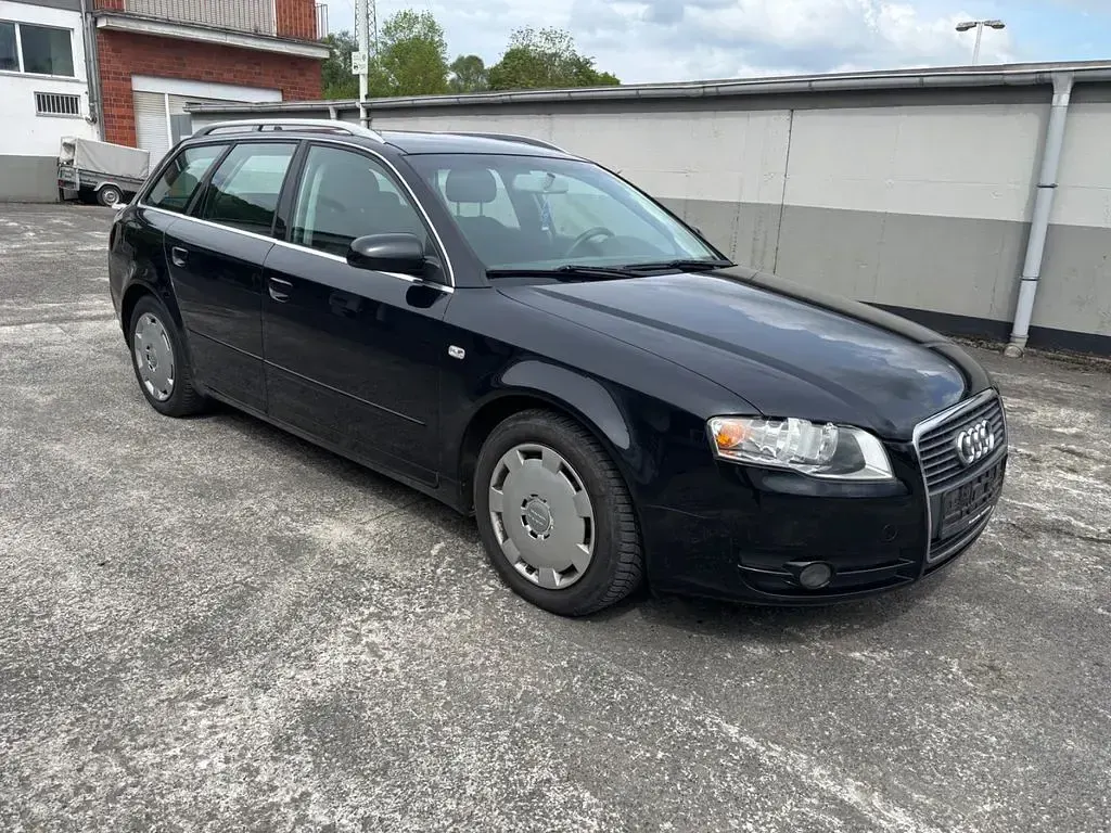 Second-hand Audi A4 140 CP (102 kW) 2006 Negru Break