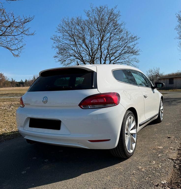 Gebraucht VW Scirocco 160 PS (117 kW) 2009 Weiß Coupé