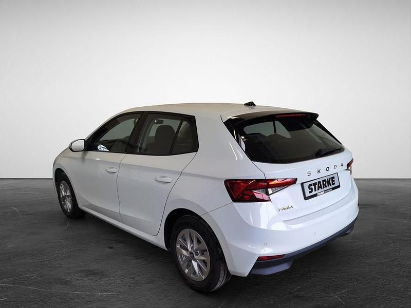 Gebraucht Skoda Fabia Selection 95 PS (69 kW) 2025 Moonweiß perleffekt Kleinwagen