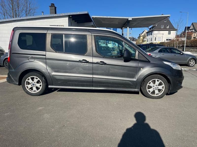 Gebraucht Ford Tourneo Connect Titanium 120 PS (88 kW) 2016 Grau Van / Kleinbus