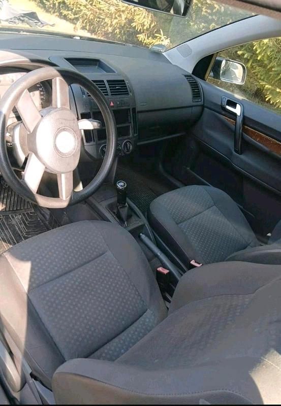 Gebraucht VW Polo 64 PS (47 kW) 2003 Schwarz Kleinwagen