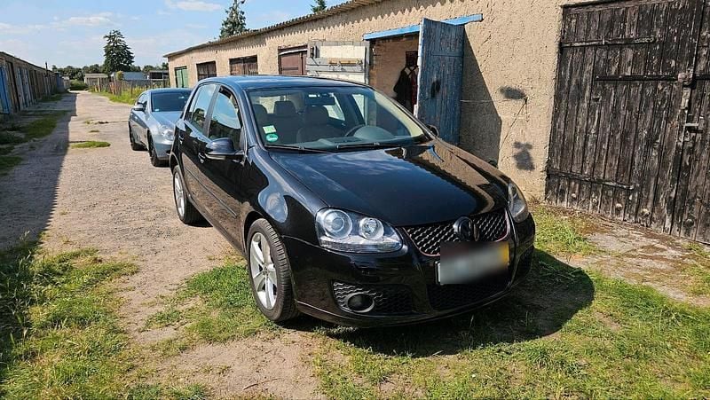 Schwarz Gebraucht 2005 VW Golf V Limousine | 3.999 € (Fairer Preis) - Bild 1/4