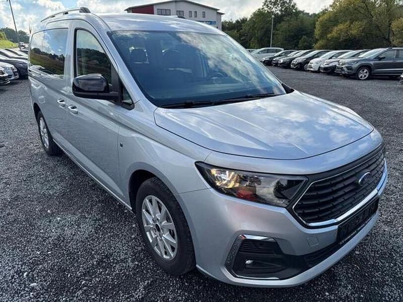 Silber Gebraucht 2024 Ford Tourneo Titanium Van / Kleinbus | 30.285 € (Guter Preis) - Bild 1/4