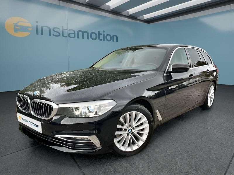 Schwarz Gebraucht 2019 BMW 520 Luxury Line Kombi | 24.599 € (Fairer Preis) - Bild 1/4