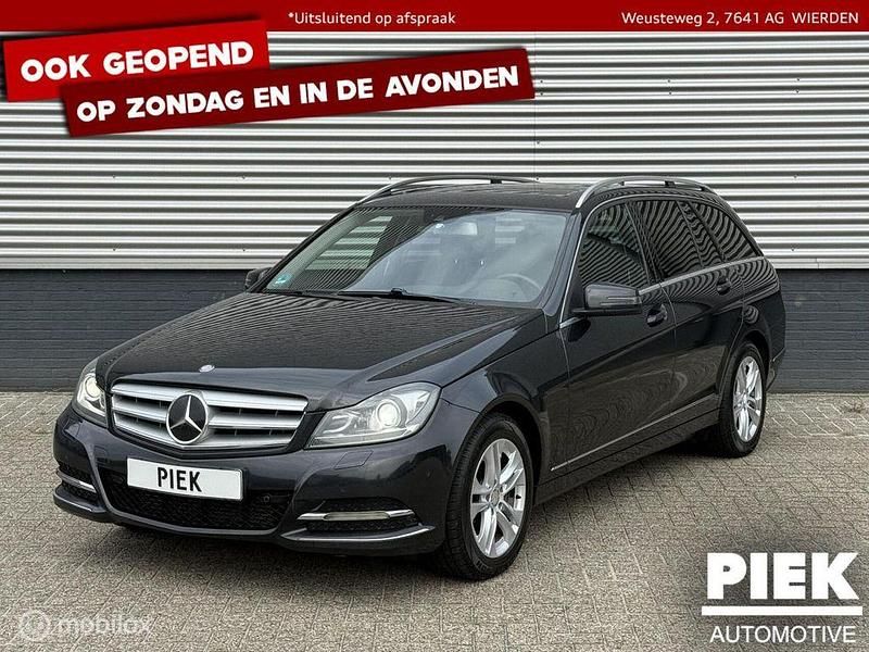 Schwarz Gebraucht 2013 Mercedes C200 Avantgarde Kombi | 7.499 € (Superpreis) - Bild 1/3