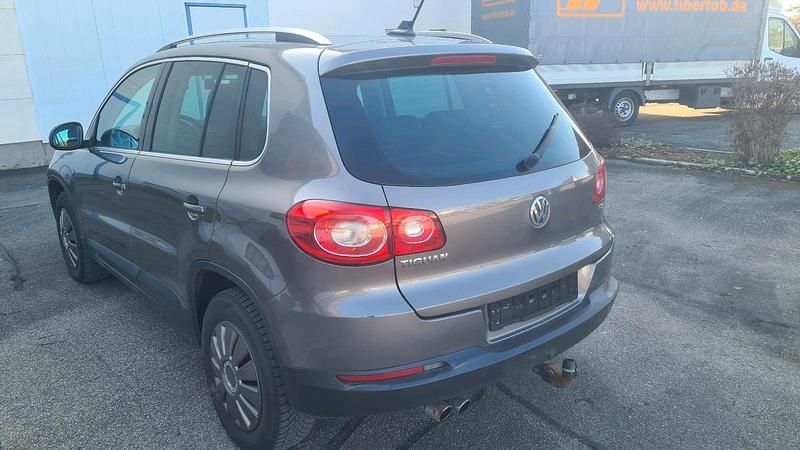 Gebraucht VW Tiguan Sport 150 PS (110 kW) 2008 Grau SUV