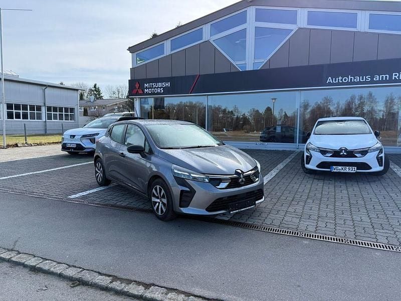 Gebraucht Mitsubishi Colt Basis 67 PS (49 kW) 2024 Grau Kleinwagen