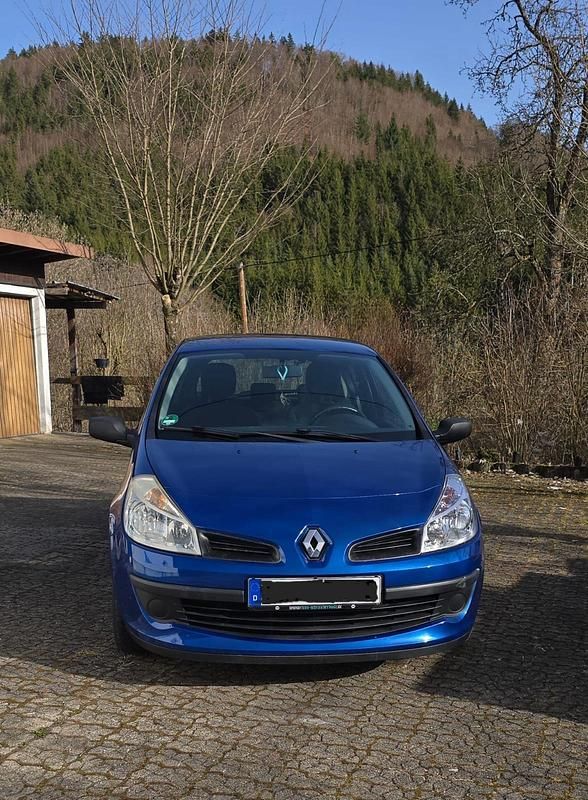 Gebraucht Renault Clio II 75 PS (55 kW) 2007 Blau Kleinwagen