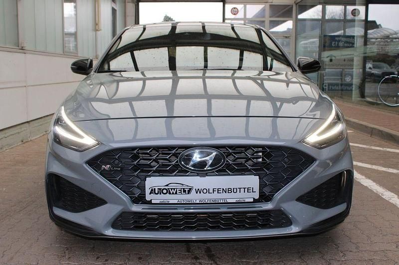 Grau Gebraucht 2020 Hyundai i30 N Line Limousine | 17.990 € (Guter Preis) - Bild 1/4