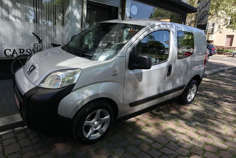 Gebraucht Peugeot Bipper Basis 75 PS (55 kW) 2011 Grau Van / Kleinbus