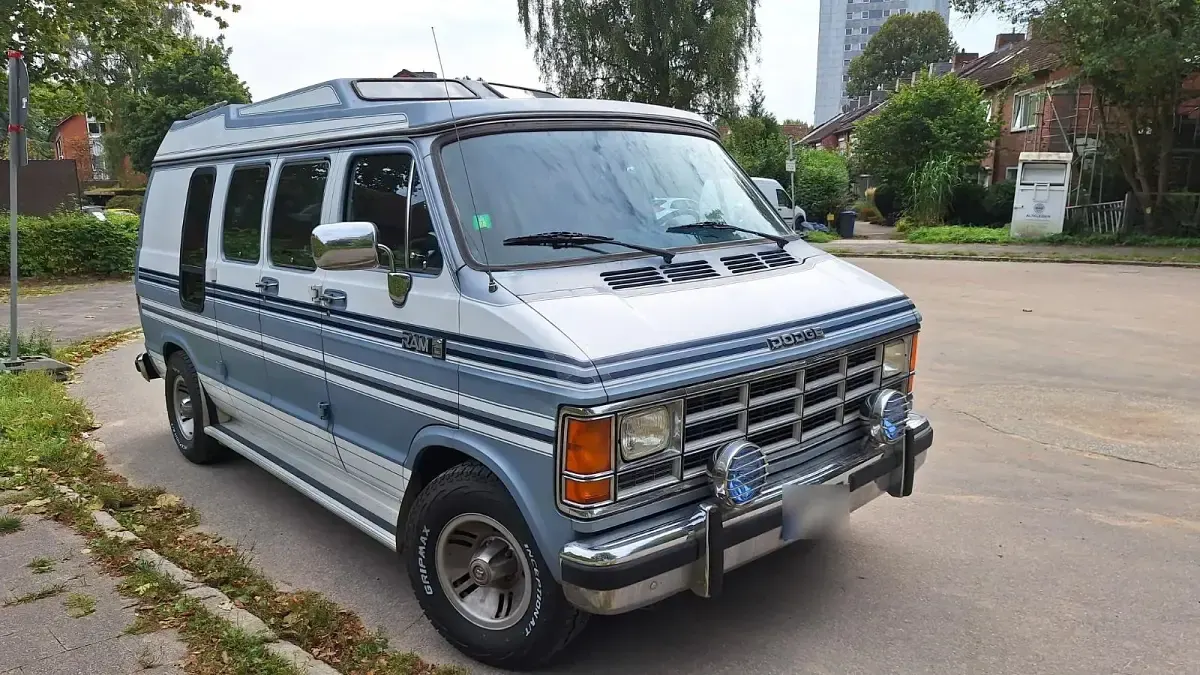 Używany Dodge Ram 231 KM (169 kW) 1990 Pickup