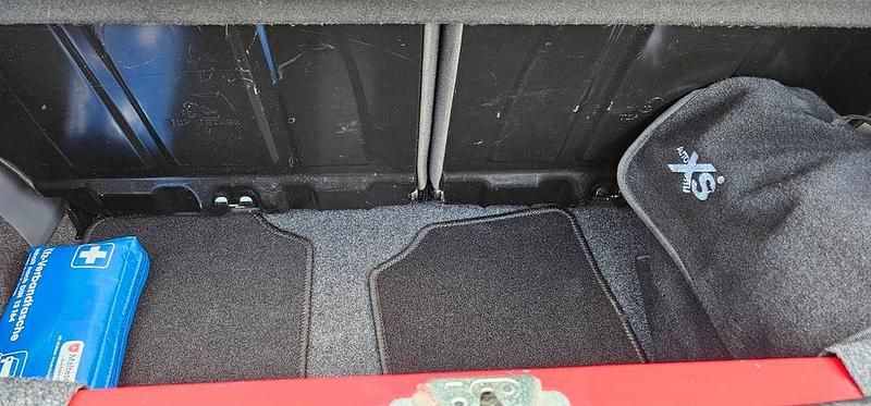 Gebraucht Toyota Aygo 68 PS (50 kW) 2007 Rot Kleinwagen