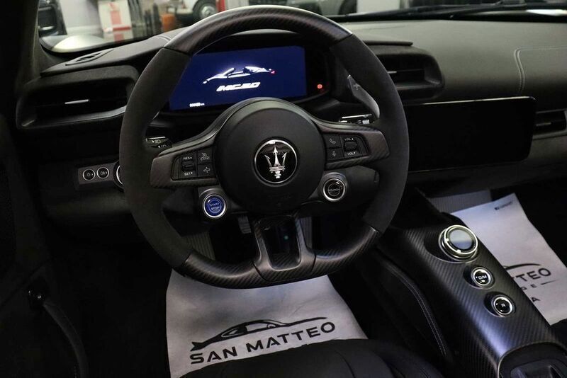 Gebraucht Maserati MC20 630 PS (463 kW) 2023