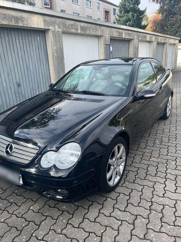 Schwarz Gebraucht 2005 Mercedes 200 Coupé | 3.400 € - Bild 1/4