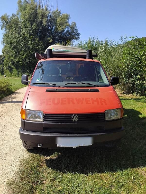 Rot Gebraucht 1994 VW T4 Van | 12.500 € - Bild 1/4