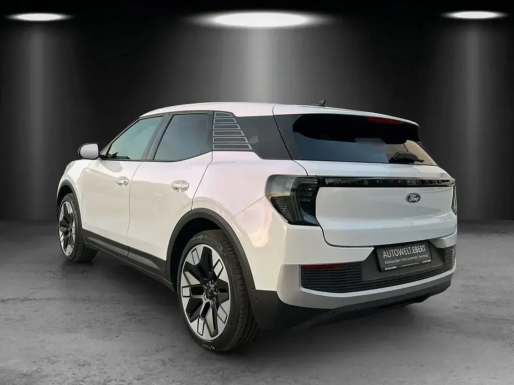 Używany Ford Explorer Premium 250 kW (340 KM) 2025 Biały SUV