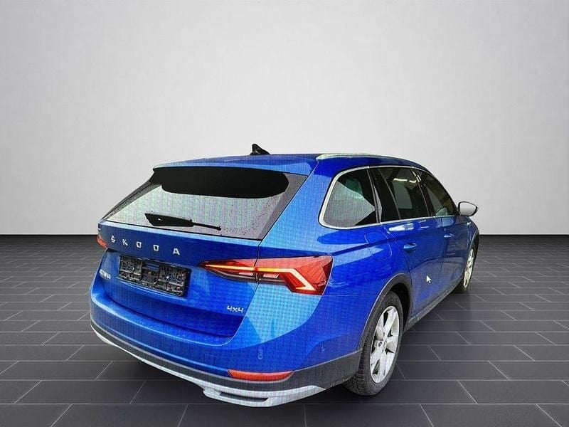 Gebraucht Skoda Octavia 200 PS (147 kW) 2023 Raceblau metallic Kombi