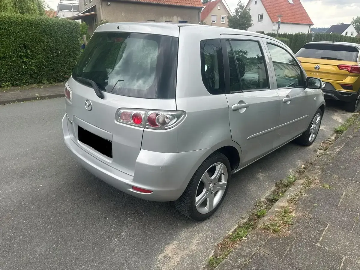 Gebraucht Mazda 2 80 PS (58 kW) 2006 Grau Kleinwagen